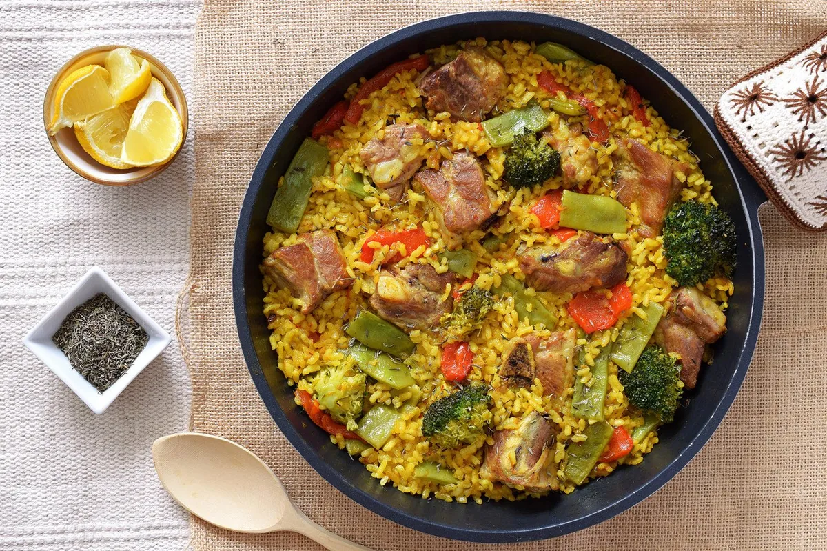 Arroz con costillejas y verduras de Murcia