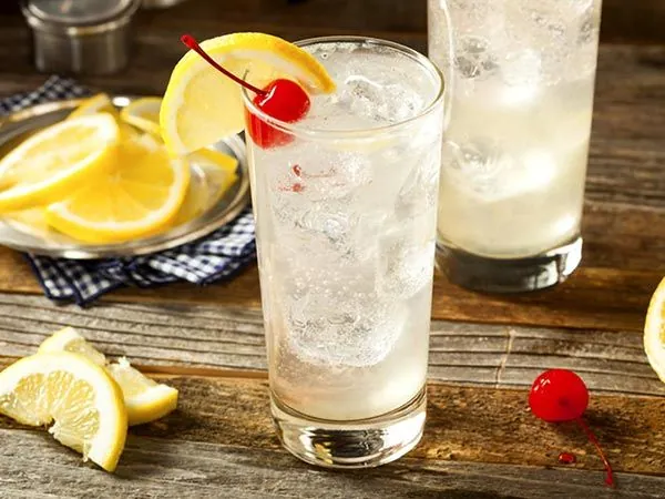 Cóctel Tom Collins