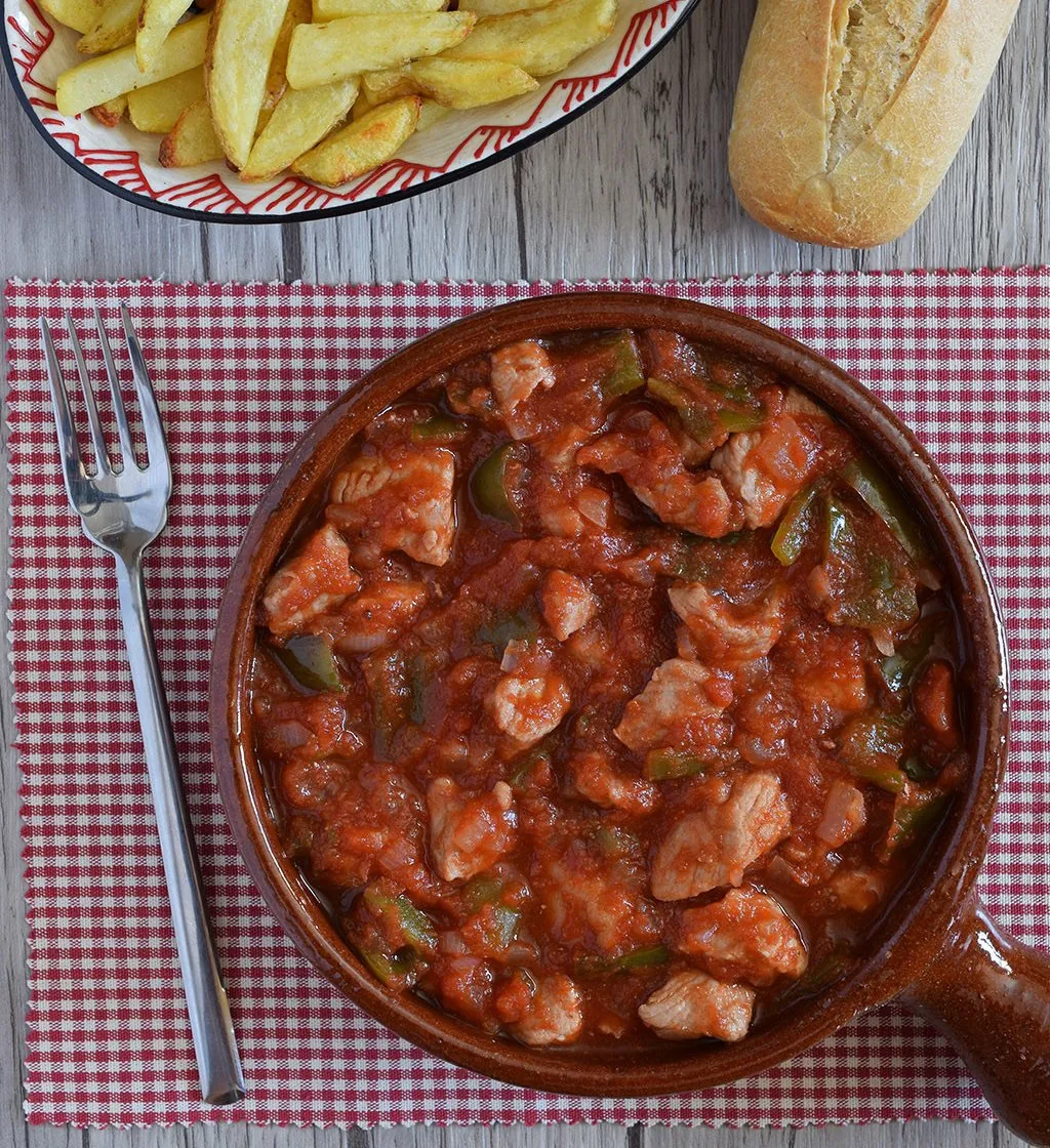 Magra con tomate