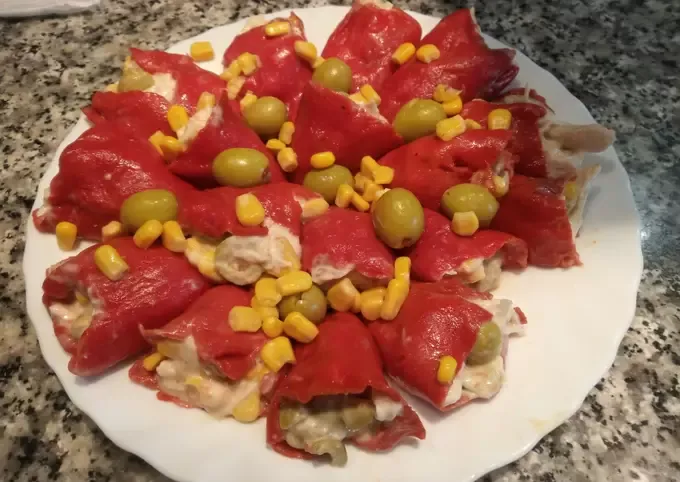 Pimientos del piquillo rellenos de pollo