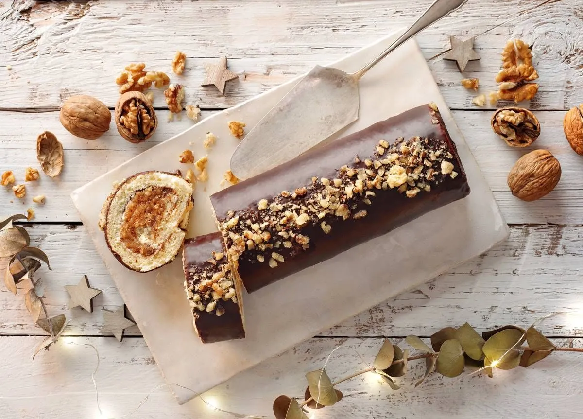 Tronco relleno de dátiles y nueces