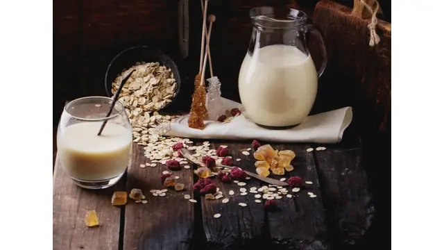 Leche de avena casera