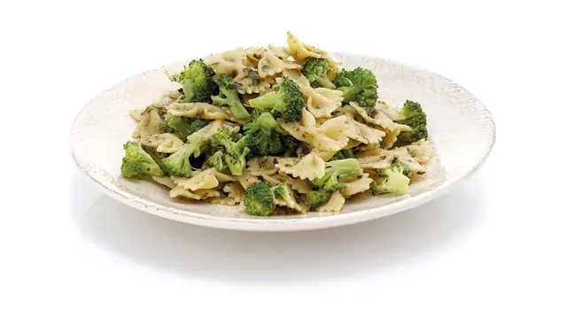 Pasta de pesto y brócoli