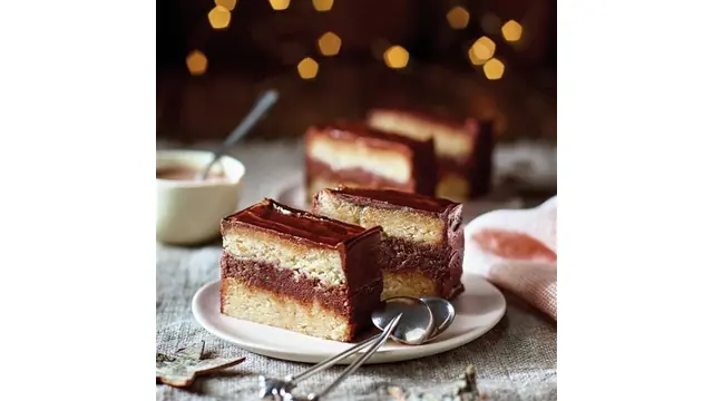 Turrón de mazapán con trufa de chocolate